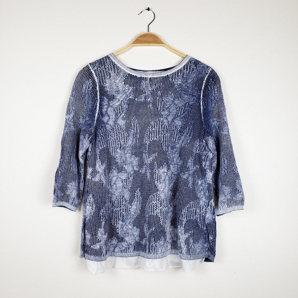 Chico's Blue And White Floral Printed Knit 3/4 sleeve Sweater Top